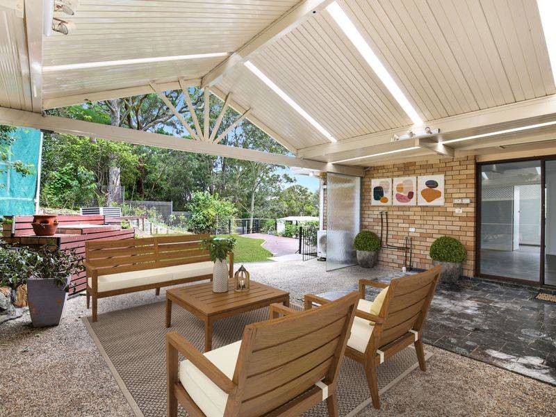 42 McAndrew Crescent, Mangerton NSW 2500