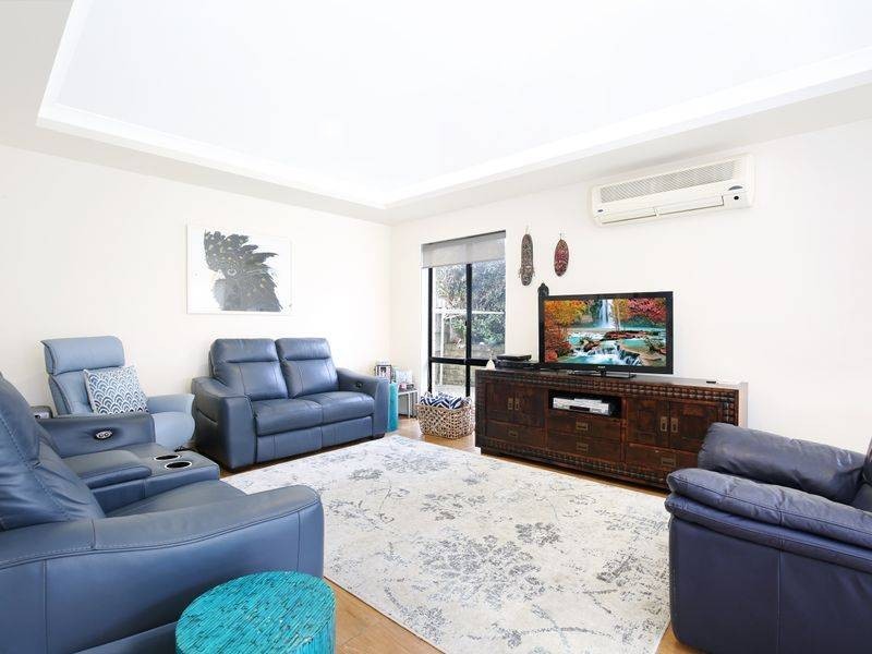 14 Robins Creek Drive, Horsley NSW 2530