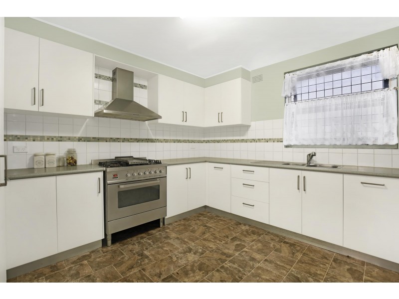 35 Jarvie Road, Cringila NSW 2502