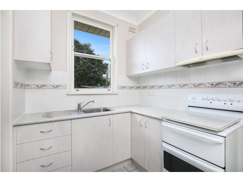 57 Essex Street, Berkeley NSW 2506