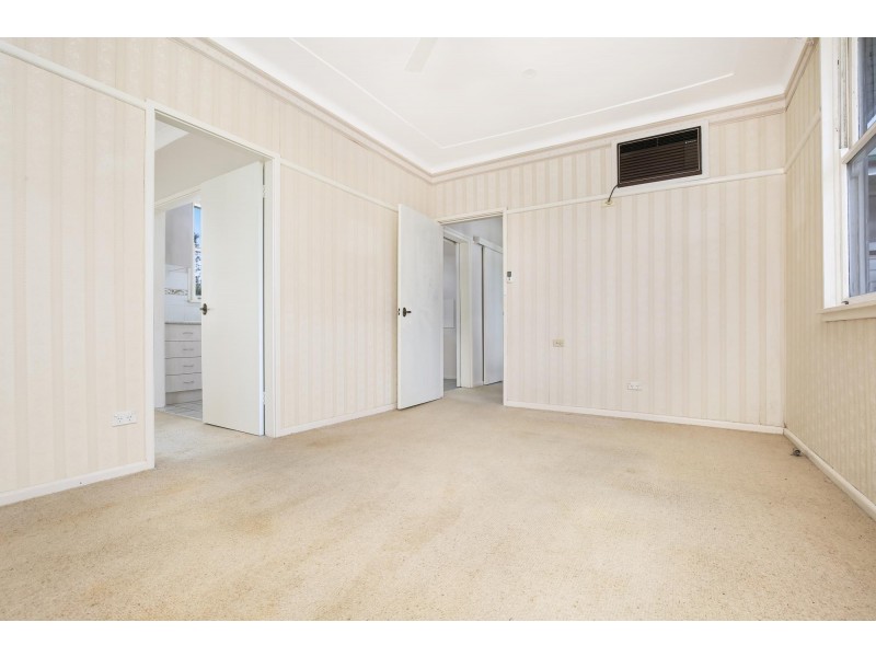 57 Essex Street, Berkeley NSW 2506