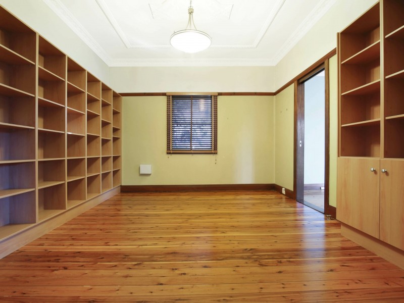 37 Rosemont Street, West Wollongong NSW 2500