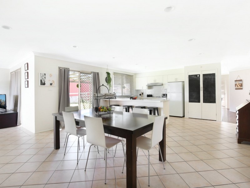 3 Trifecta Place, Kembla Grange NSW 2526