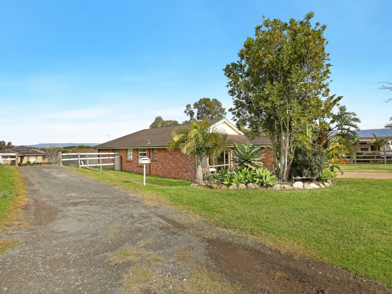 3 Trifecta Place, Kembla Grange NSW 2526