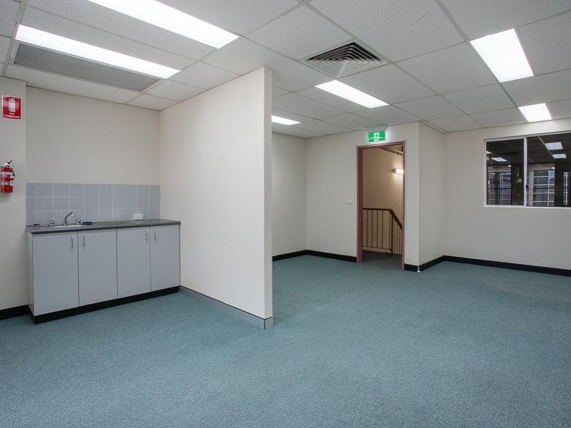 19/10 Chilvers Road, Thornleigh NSW 2120