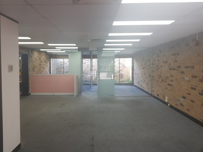 2/1 Ashley Street, Hornsby NSW 2077