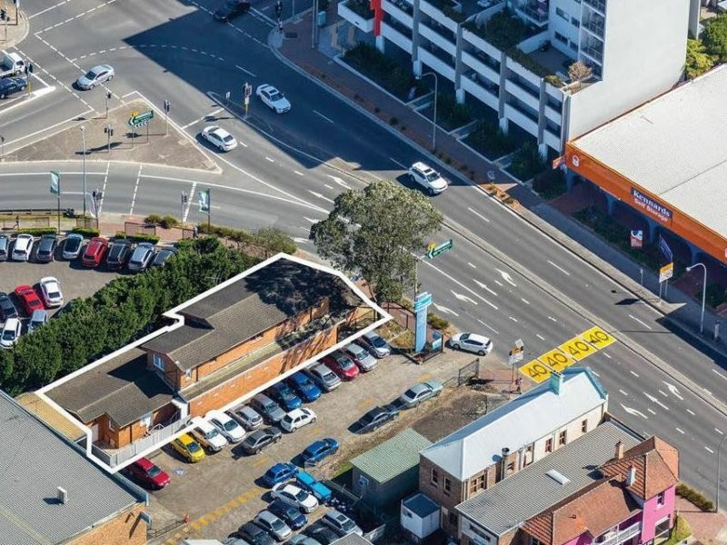 180 Pacific Highway, Hornsby NSW 2077