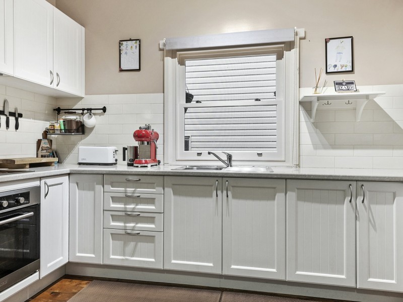 21 Brisbane Avenue, Mount Kuring-gai NSW 2080