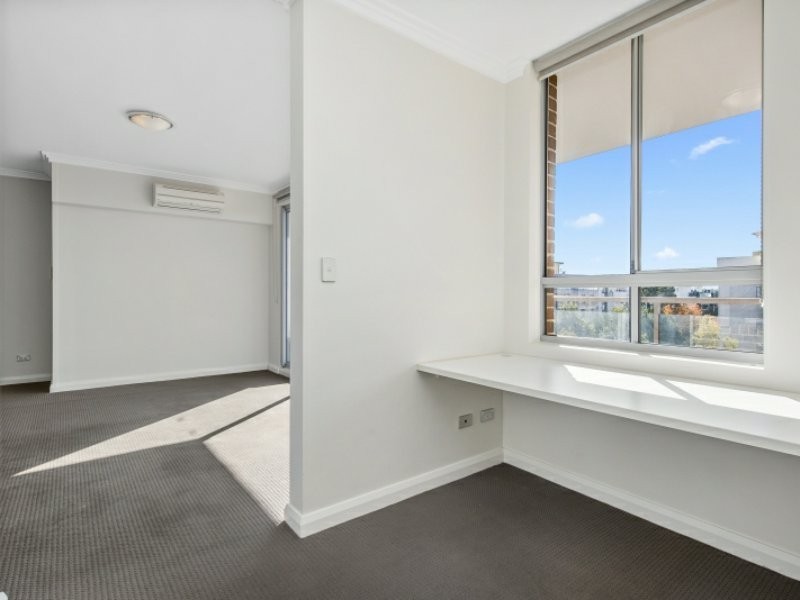 Unit 602/25-31 Orara street, Waitara NSW 2077