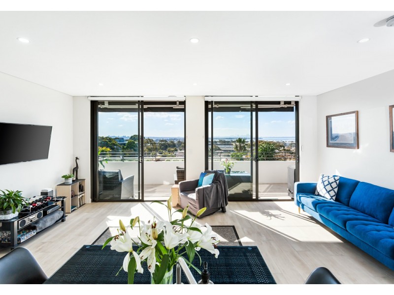 403/128 Willarong Road, Caringbah NSW 2229