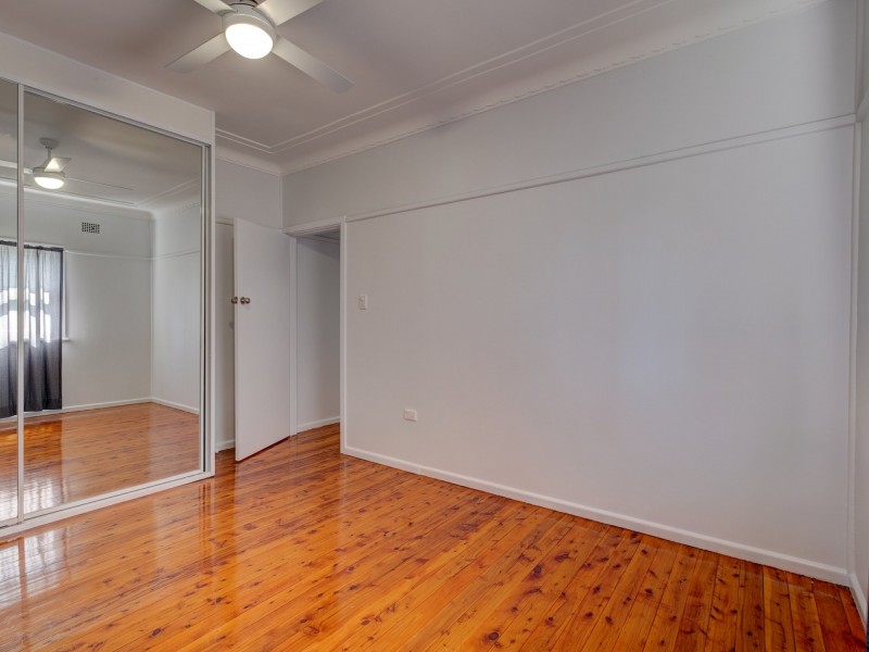 3 Hassan Street, Lake Heights NSW 2502