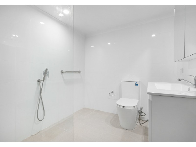 8/2-4 Adelong Street, Sutherland NSW 2232