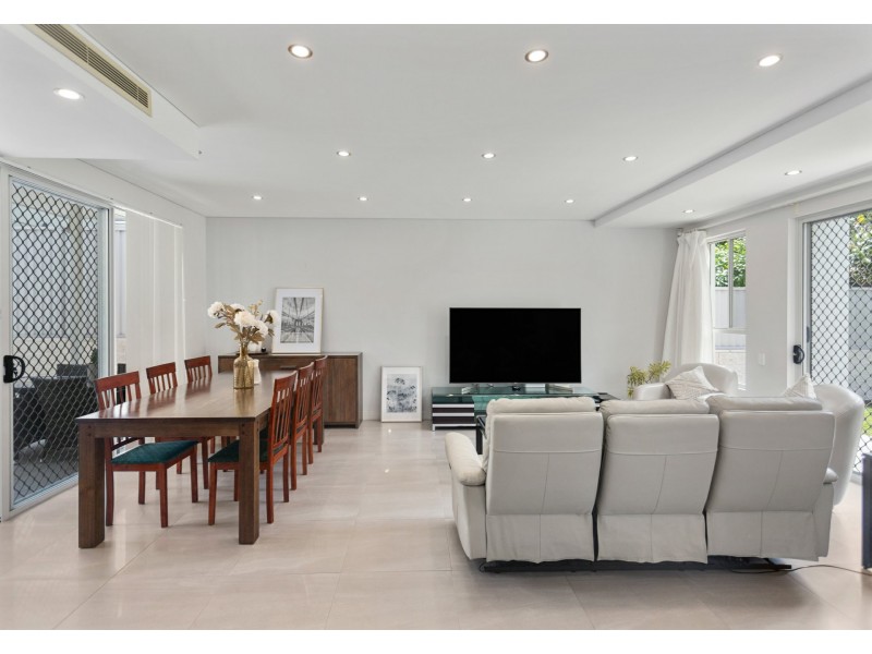 2/16-18 Dianella Street, Caringbah NSW 2229