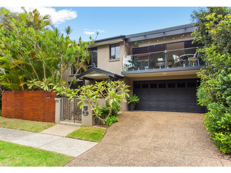 2 Seaview Street, Cronulla NSW 2230