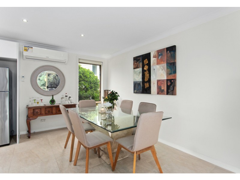 2 Seaview Street, Cronulla NSW 2230