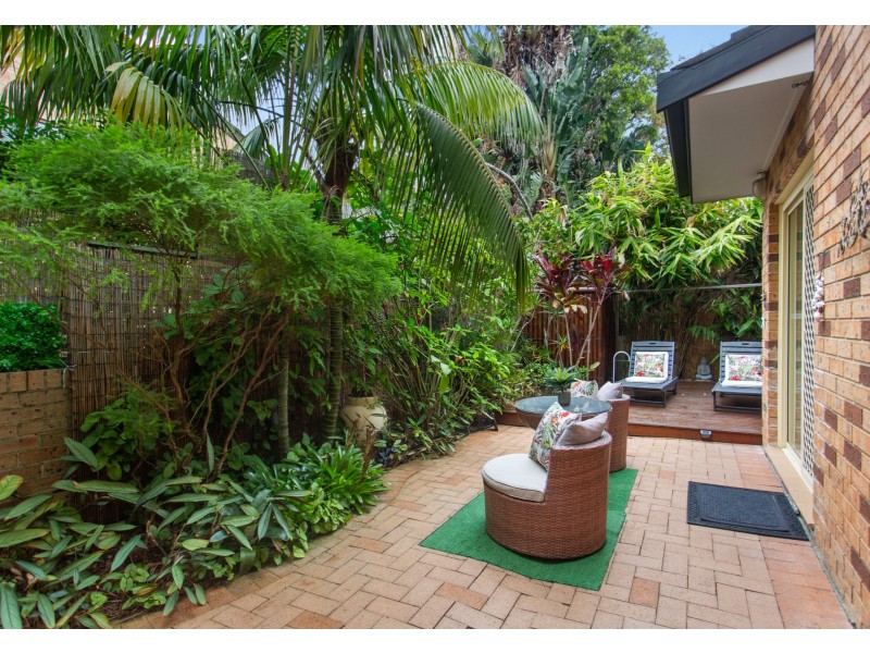 2 Seaview Street, Cronulla NSW 2230