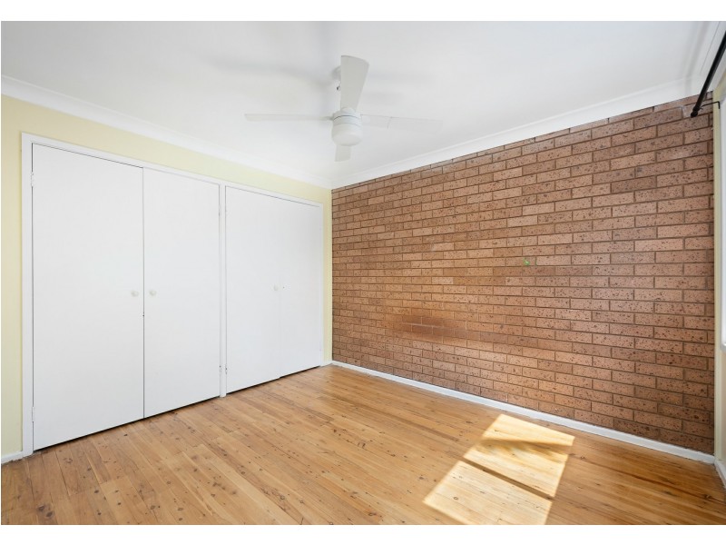 29 Campbell Close, Minto NSW 2566