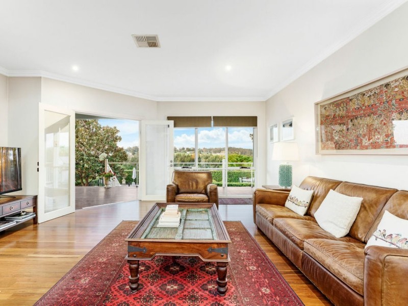 77 Sunnyside Drive, Ellis Lane NSW 2570