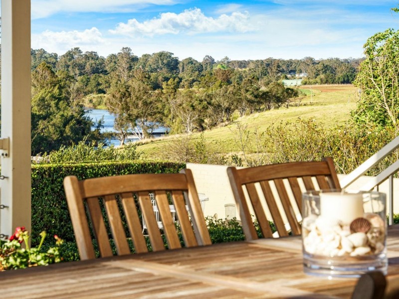 77 Sunnyside Drive, Ellis Lane NSW 2570