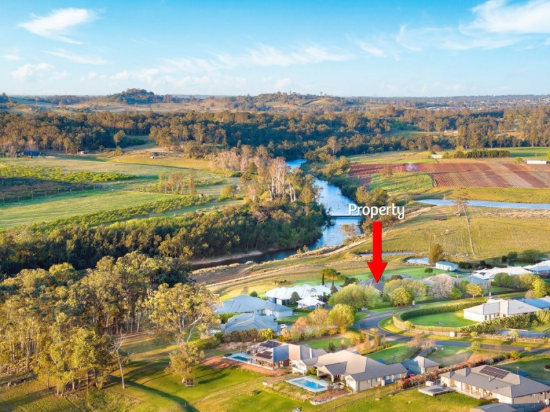 77 Sunnyside Drive, Ellis Lane NSW 2570