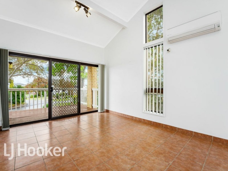 6 Roebuck Place, Illawong NSW 2234