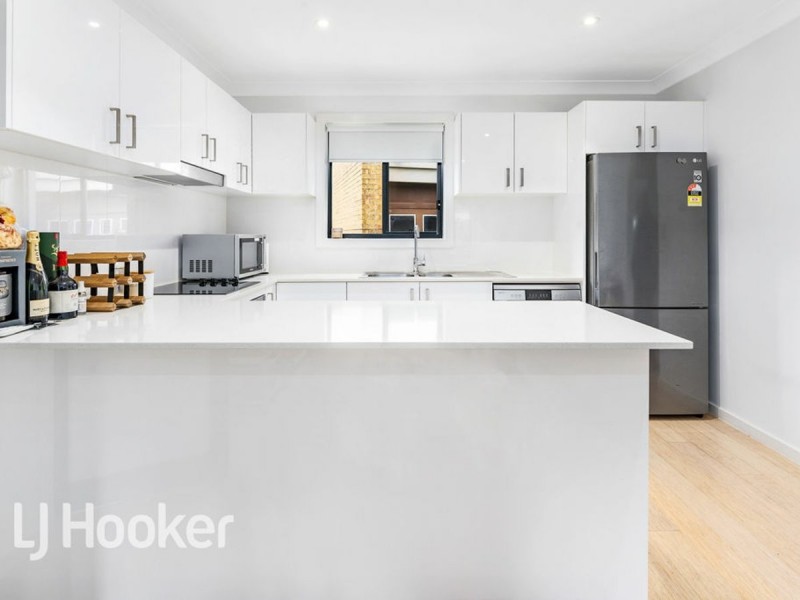 6 Roebuck Place, Illawong NSW 2234