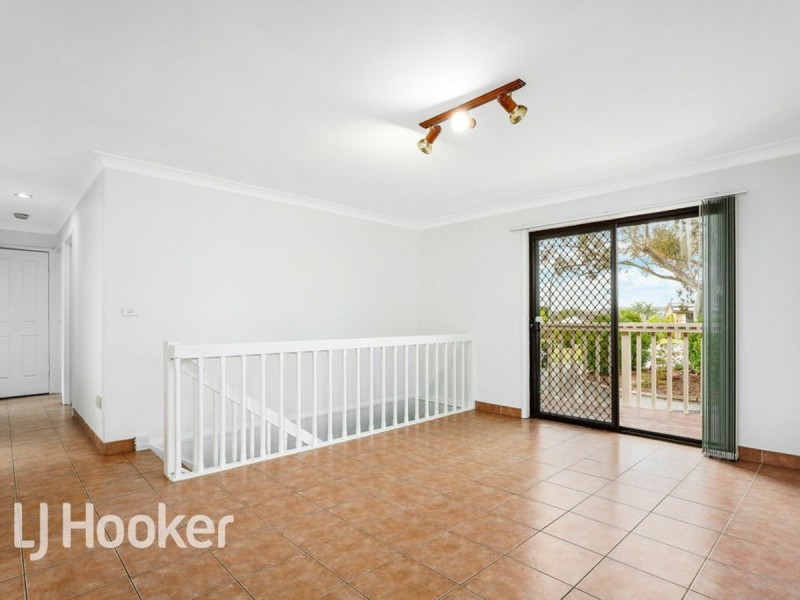 6 Roebuck Place, Illawong NSW 2234