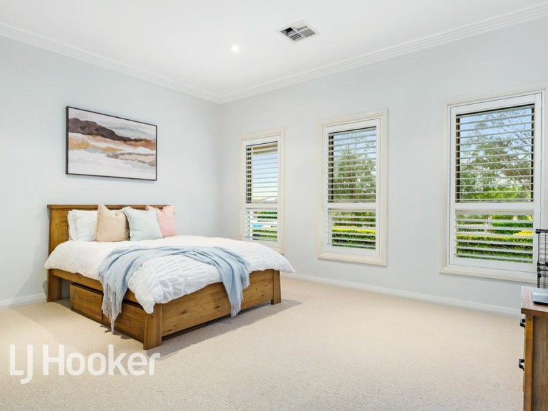 15 Harben Vale Circuit, Grasmere NSW 2570