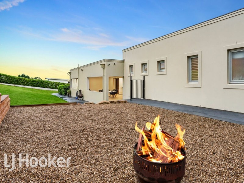 15 Harben Vale Circuit, Grasmere NSW 2570