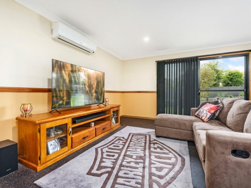 5 Blackbutt Place, The Oaks NSW 2570