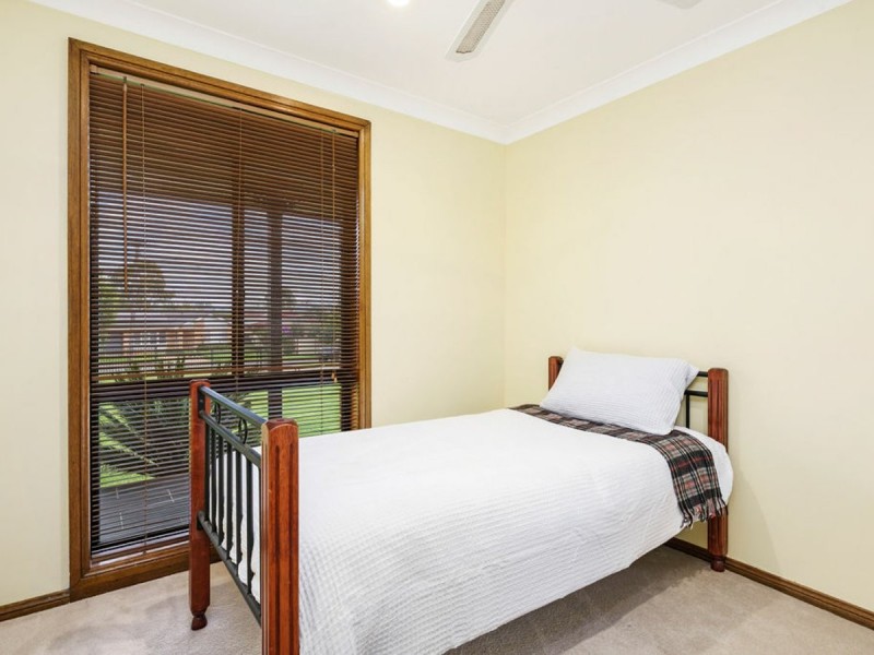 5 Blackbutt Place, The Oaks NSW 2570