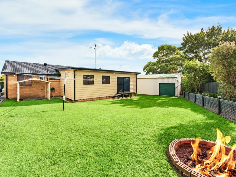 5 Blackbutt Place, The Oaks NSW 2570