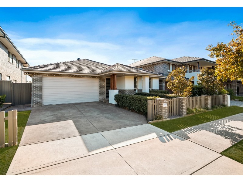 28 Plumegrass Avenue, Denham Court NSW 2565