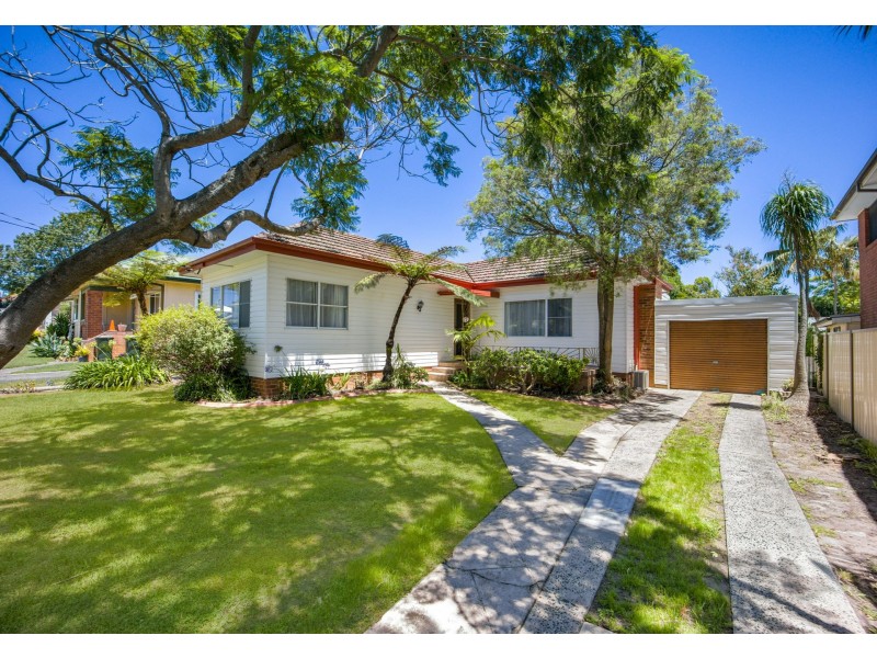 19 Carrington Avenue, Caringbah NSW 2229