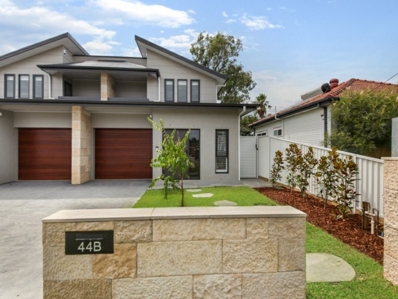 44B Crammond Blvd, Caringbah NSW 2229