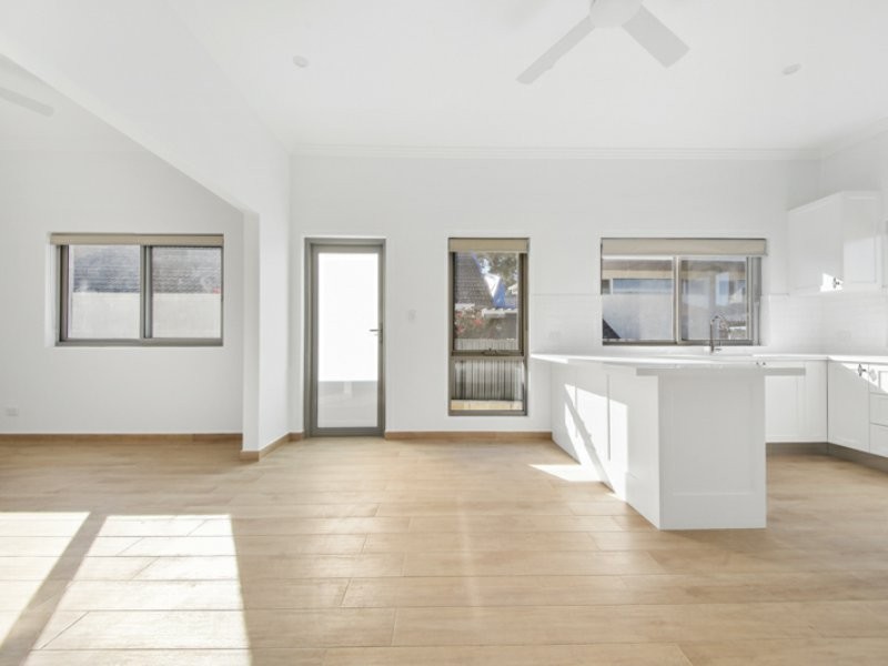 2A Beauford Avenue, Caringbah South NSW 2229