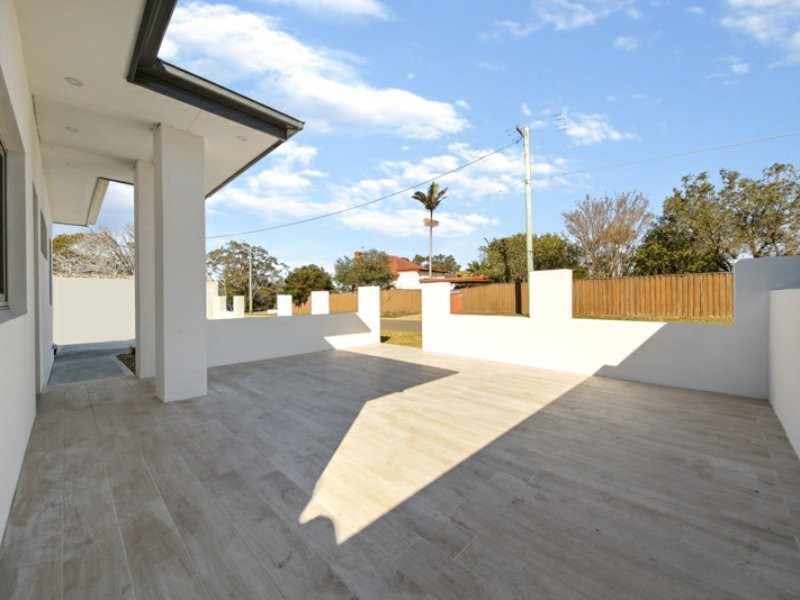 2A Beauford Avenue, Caringbah South NSW 2229