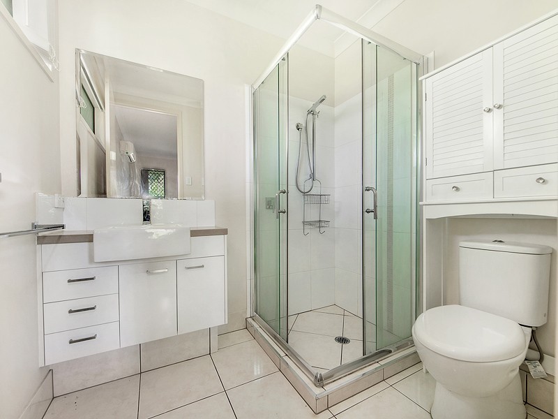 6 Bolingbroke Street East, Fernvale QLD 4306
