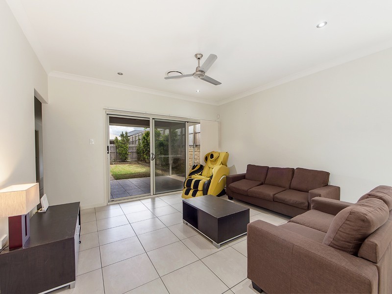 56 Columbia Dr, Bellbird Park QLD 4300