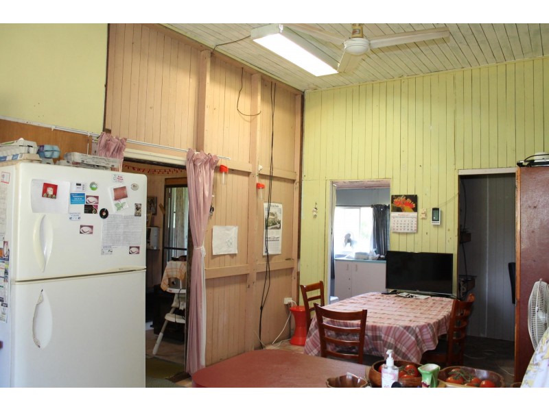 272 Bakers Rd, Grandchester QLD 4340