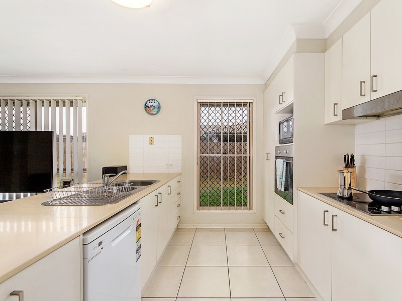 27 Rule Drive, Bundamba QLD 4304