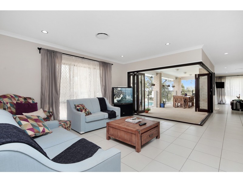 22 Robyn Terrace, Fernvale QLD 4306