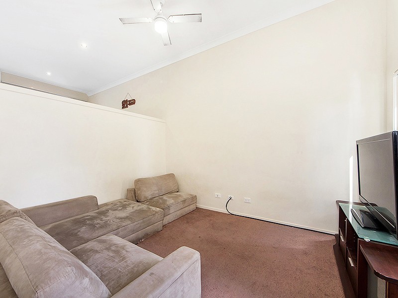 4/45 Blaxland Crescent, Redbank Plains QLD 4301