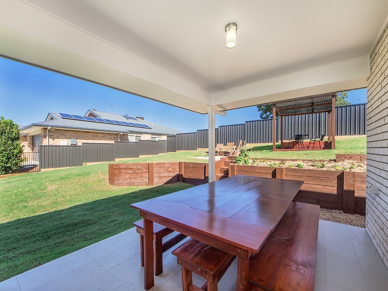 34 Upper John St, Rosewood QLD 4340