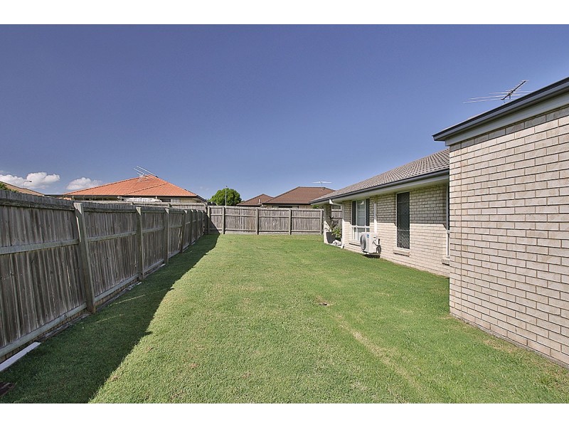 47 Banksia Drive, Raceview QLD 4305