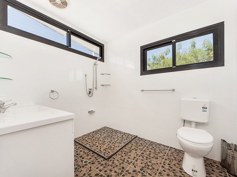 50 Symes St, Grandchester QLD 4340