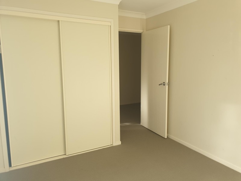 23 McInnes St, Lowood QLD 4311
