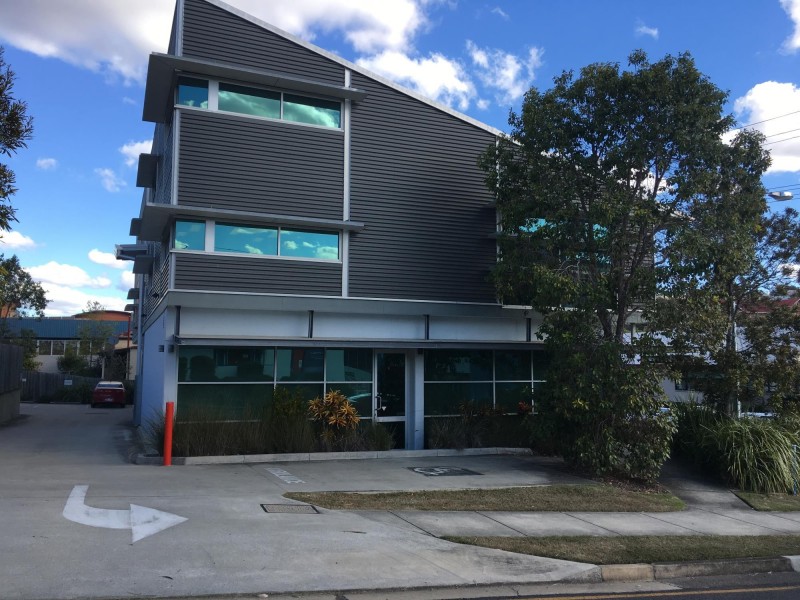 8 Gordon st, Ipswich QLD 4305