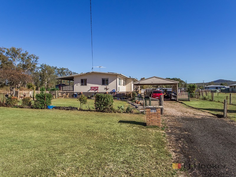 4-6 Newcastle St, Calvert QLD 4340