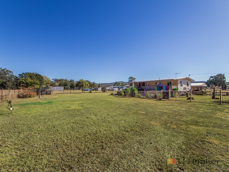 4-6 Newcastle St, Calvert QLD 4340